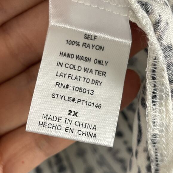 Savanna Jane Embroidered Top Womens 2X Geometric Babydoll Aztec Boho Tribal NEW - Picture 6 of 13